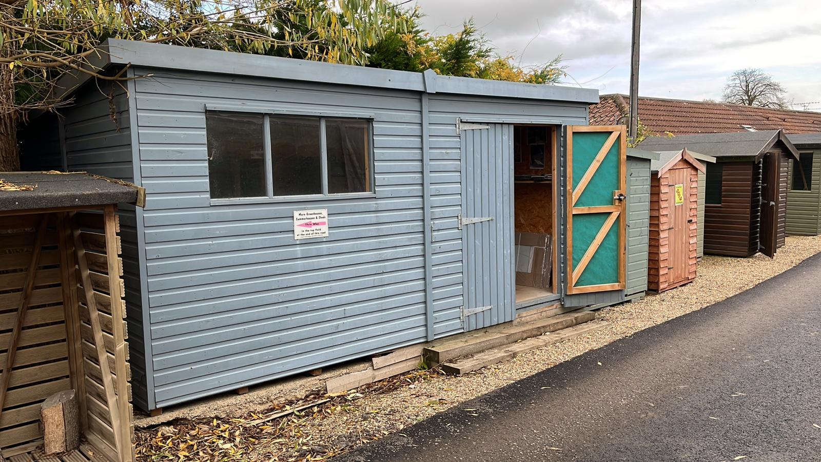 Malton Pent Show Model